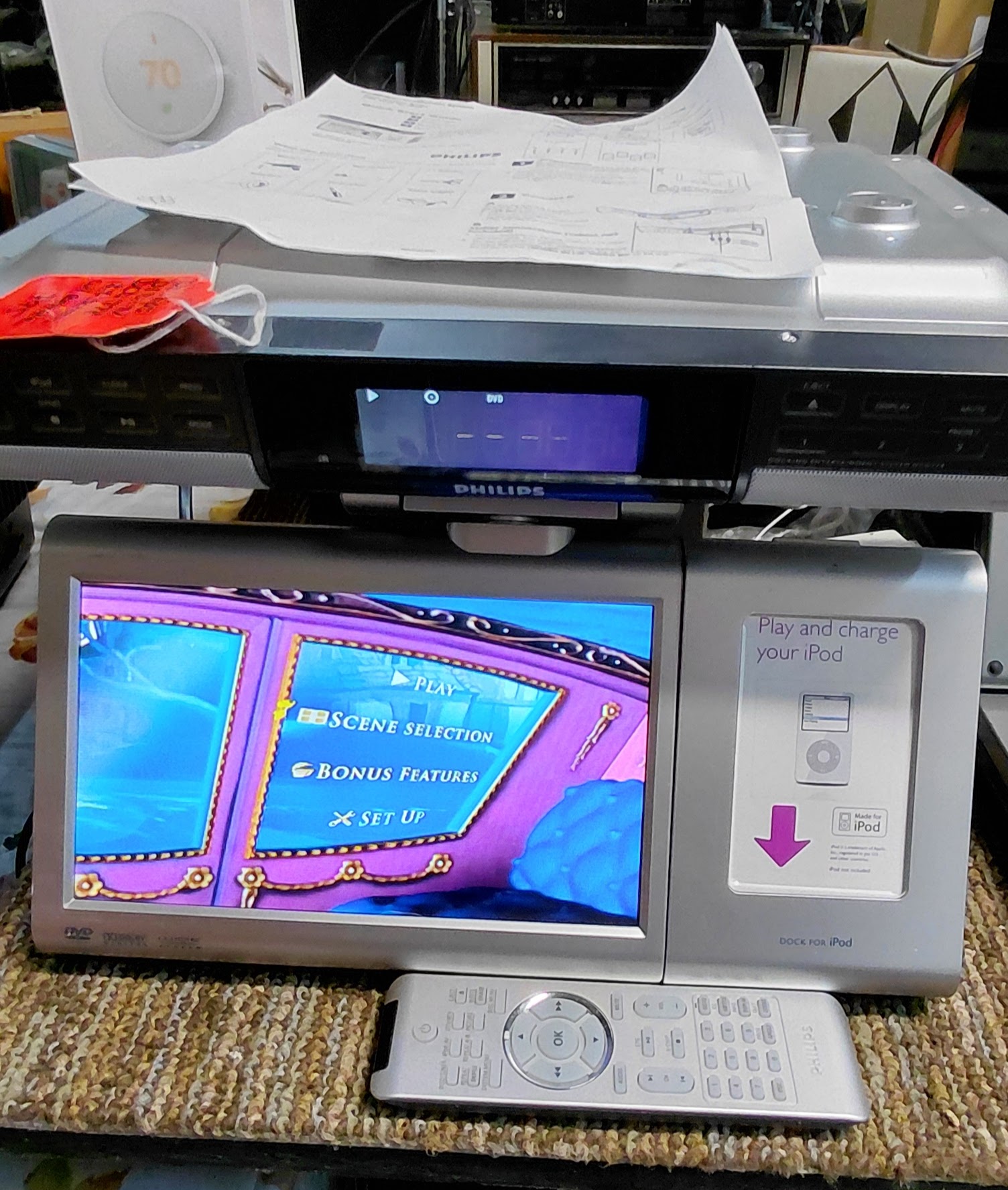 Philips DCD778 docking entertainment system with speakers and iPod dock, fully serviced and available at Digital Vintage Classics